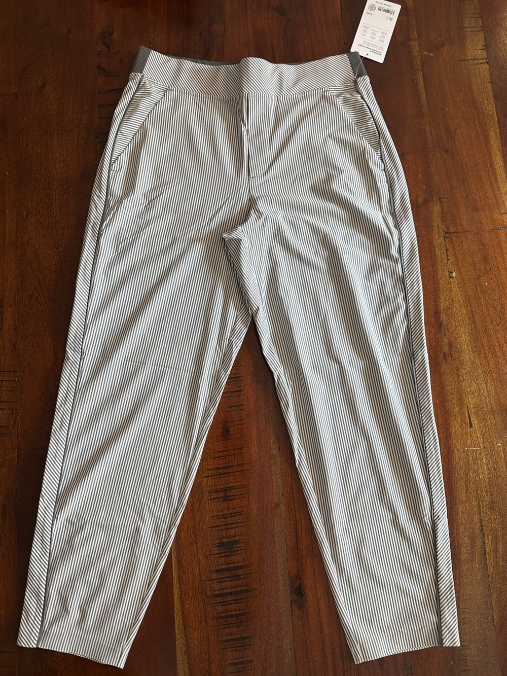 Athleta Brooklyn Textured Ankle Pant White Grey Stripe 8P